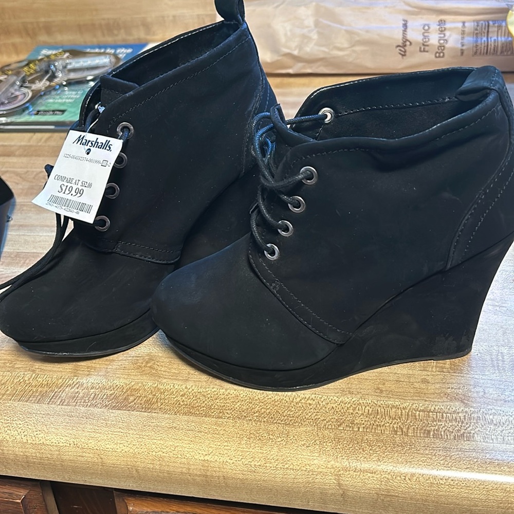 New Girls booties- Bamboo brand